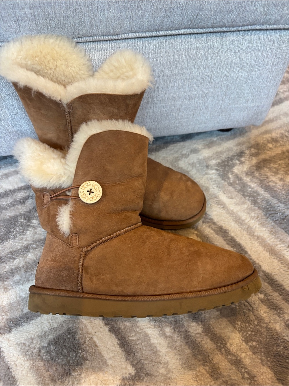 UGG Australia Bailey Button II
Chestnut (Women's) 11 - Picture 2 of 12